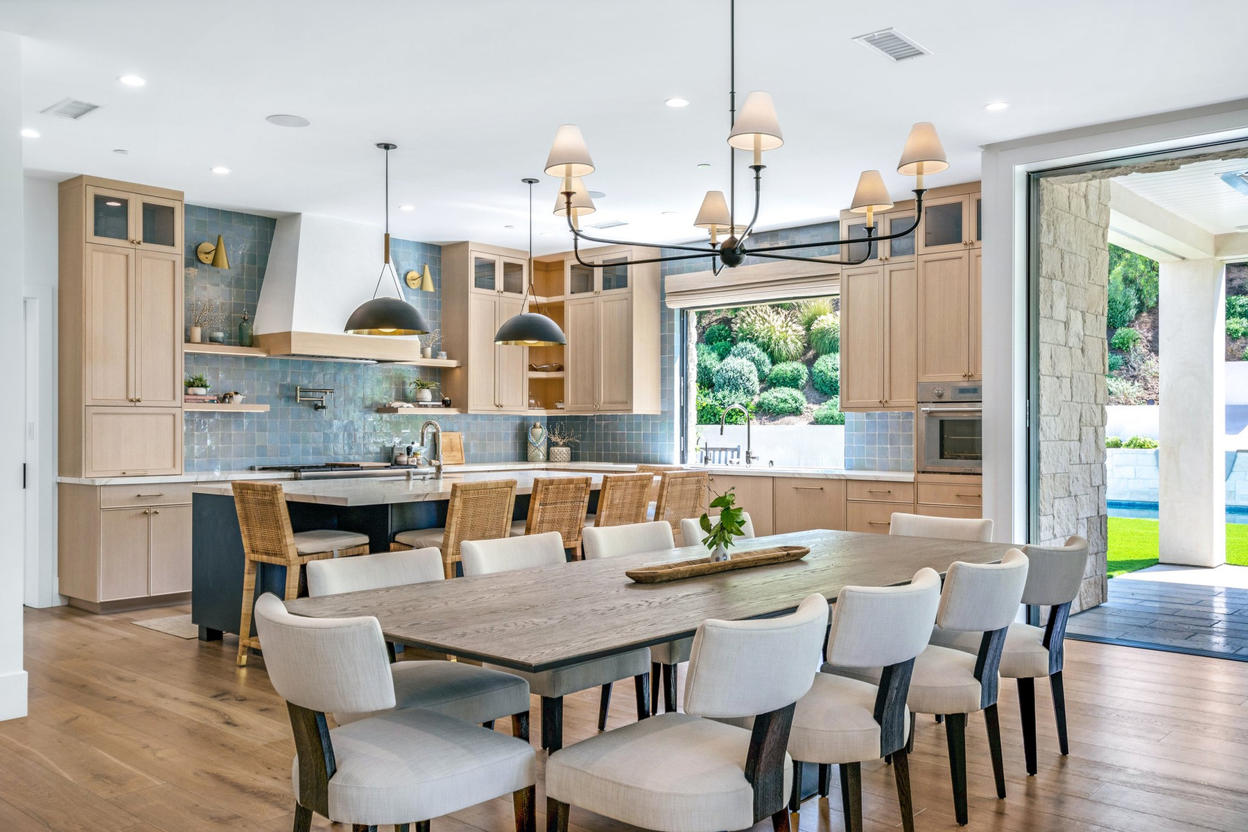 Eastbluff project interior